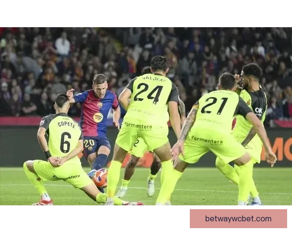 巴萨领先皇马7分占据西甲争冠主动 西人队已遭遇13轮不胜困境