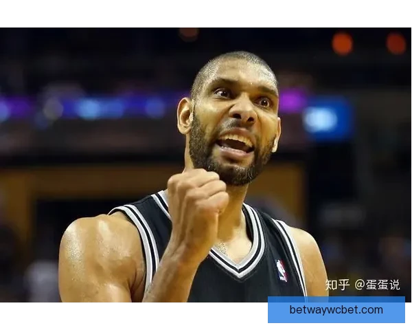 布克生涯总得分突破18000分 成为得分后卫历史第3年轻仅次科比乔丹